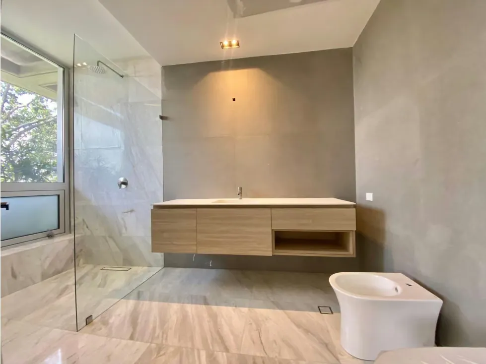 Se Vende PB 709m² 3h+2s/6b+2s/5e Altamira - 25