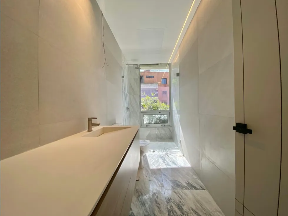 Se Vende PB 709m² 3h+2s/6b+2s/5e Altamira - 26