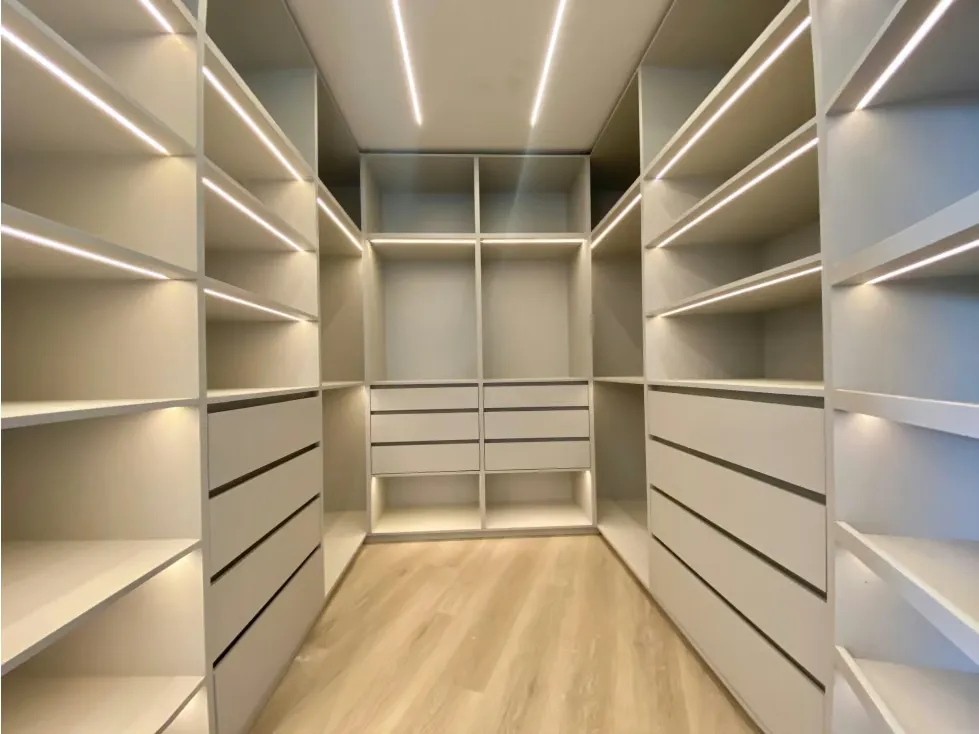 Se Vende PB 709m² 3h+2s/6b+2s/5e Altamira - 28