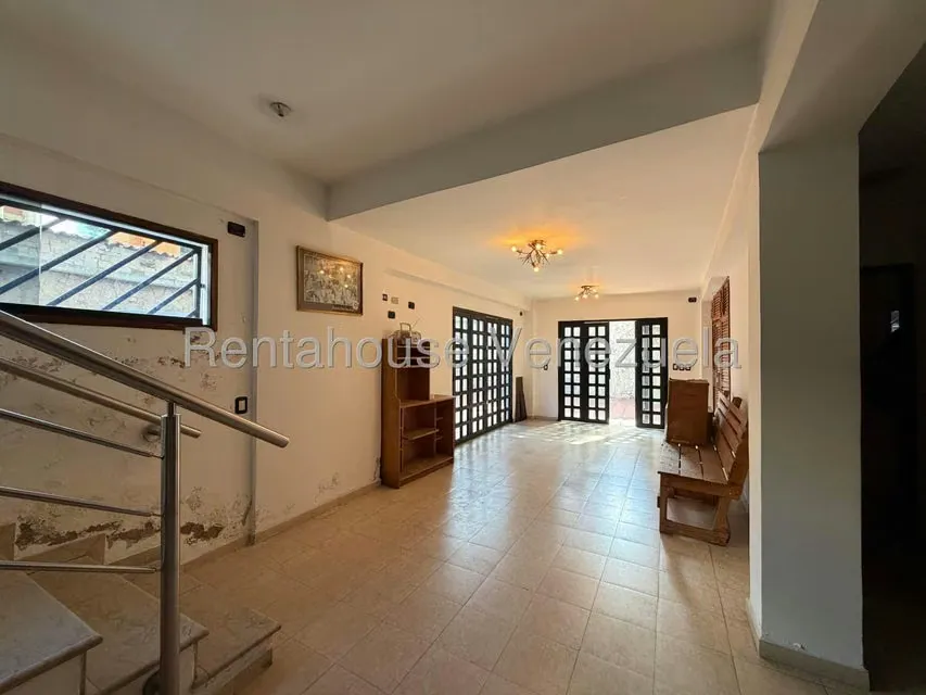 Casa (Multipes Niveles) en Alquiler en El Marques, Distrito Metropolitano - 11