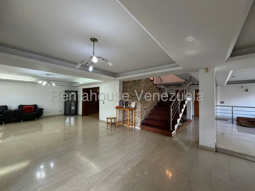 Casa (Multipes Niveles) en Alquiler en El Marques, Distrito Metropolitano - 13