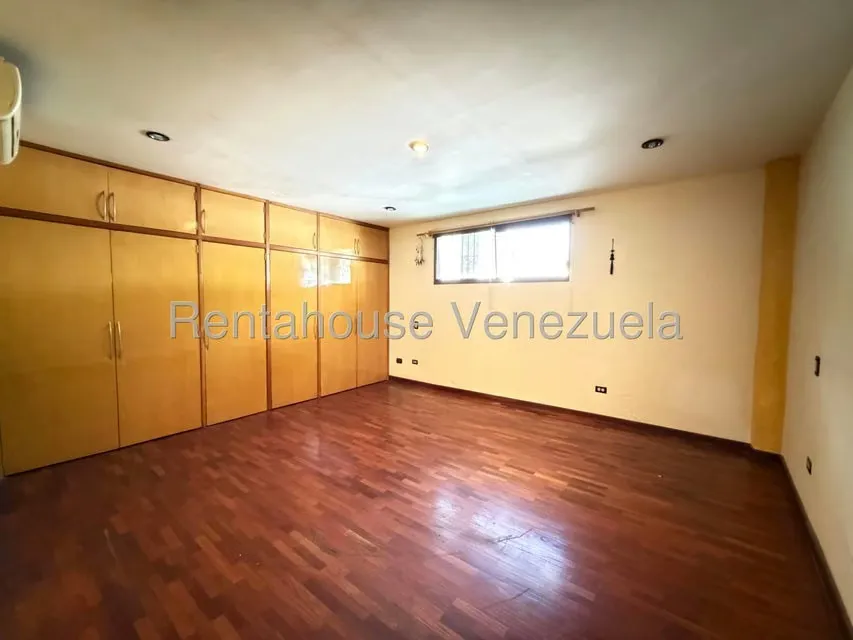 Casa (Multipes Niveles) en Alquiler en El Marques, Distrito Metropolitano - 29