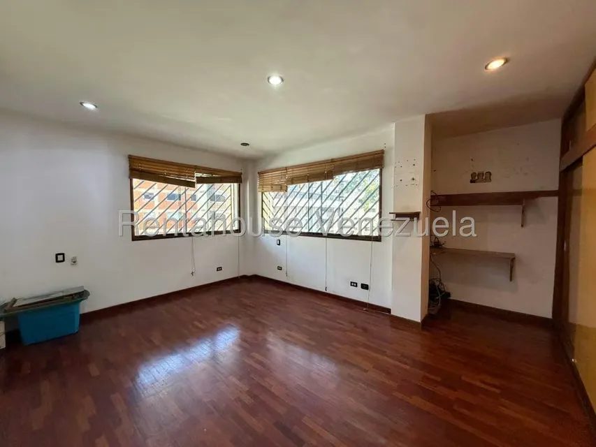 Casa (Multipes Niveles) en Alquiler en El Marques, Distrito Metropolitano - 31