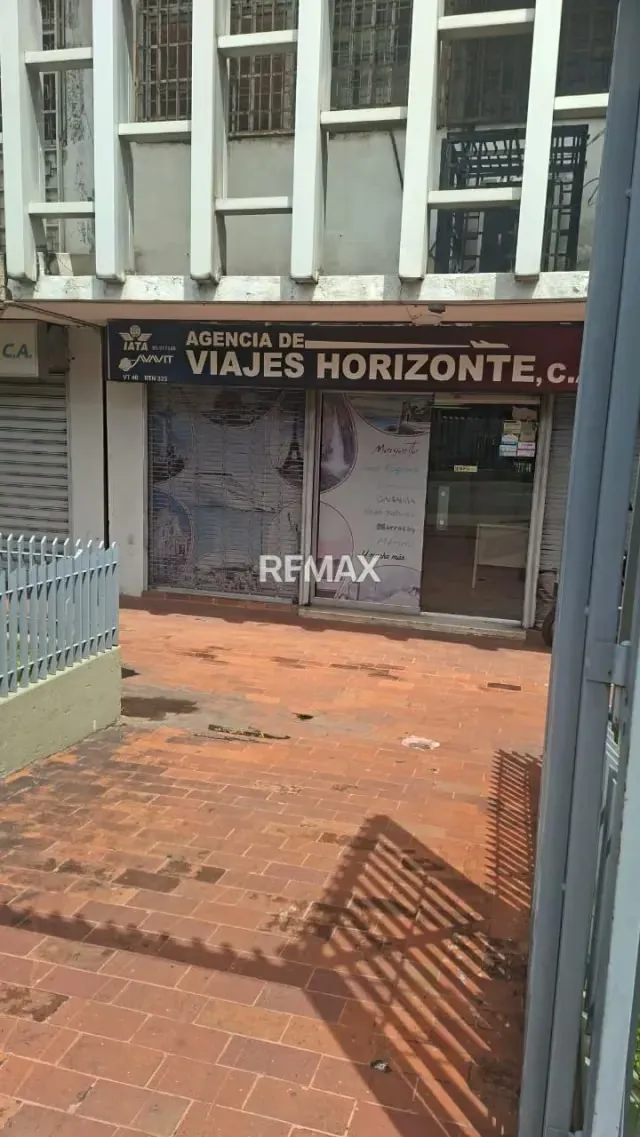 LOCAL COMERCIAL EN ALQUILER – SANTA EDUVIGES