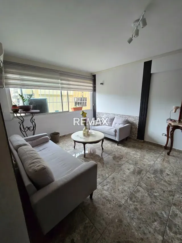 Venta Apartamento Res. EUNO Av. Bolivar detrás de Pollo Rico - 3
