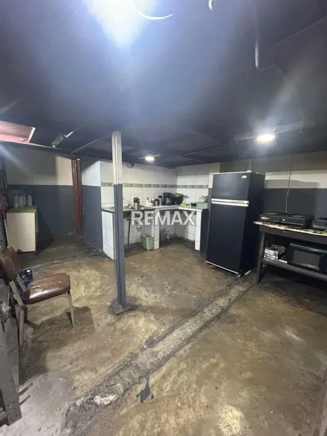 EN VENTA LOCAL COMERCIAL EN EL CENTRO-OESTE - 15