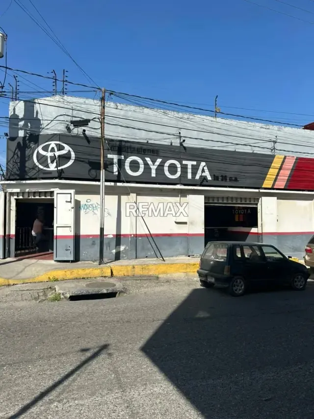 EN VENTA LOCAL COMERCIAL EN EL CENTRO-OESTE - 2