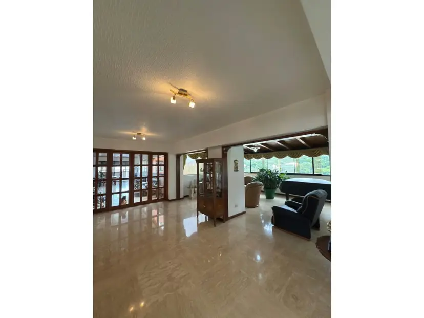 SE VENDE O ALQUILA PENTHOUSE DUPLEX EN LOS CHORROS