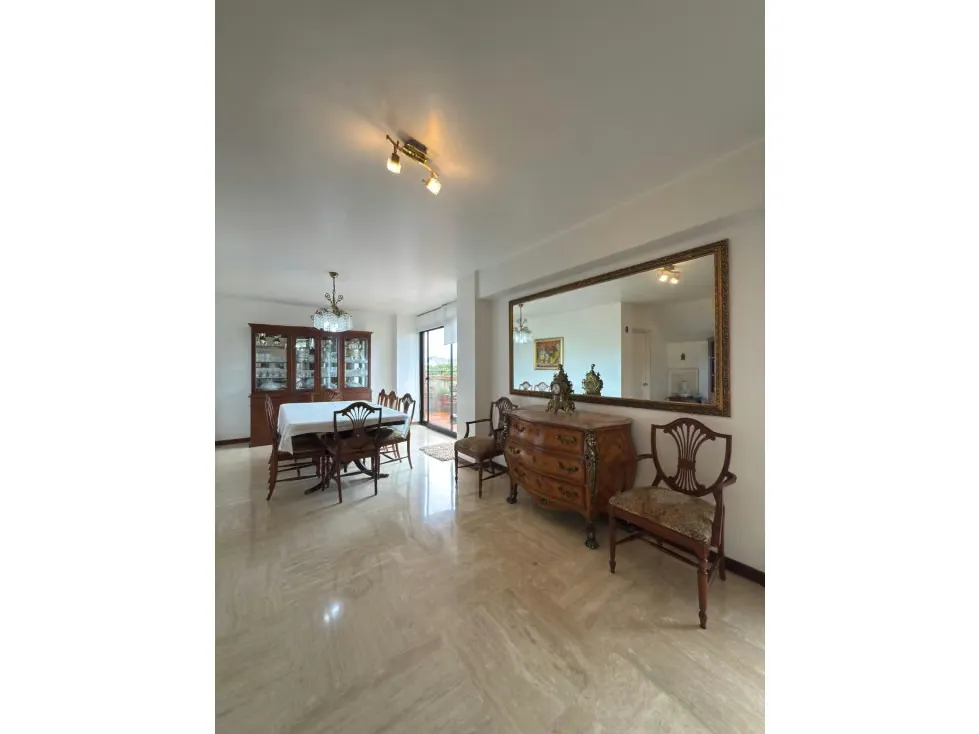 SE VENDE O ALQUILA PENTHOUSE DUPLEX EN LOS CHORROS - 3