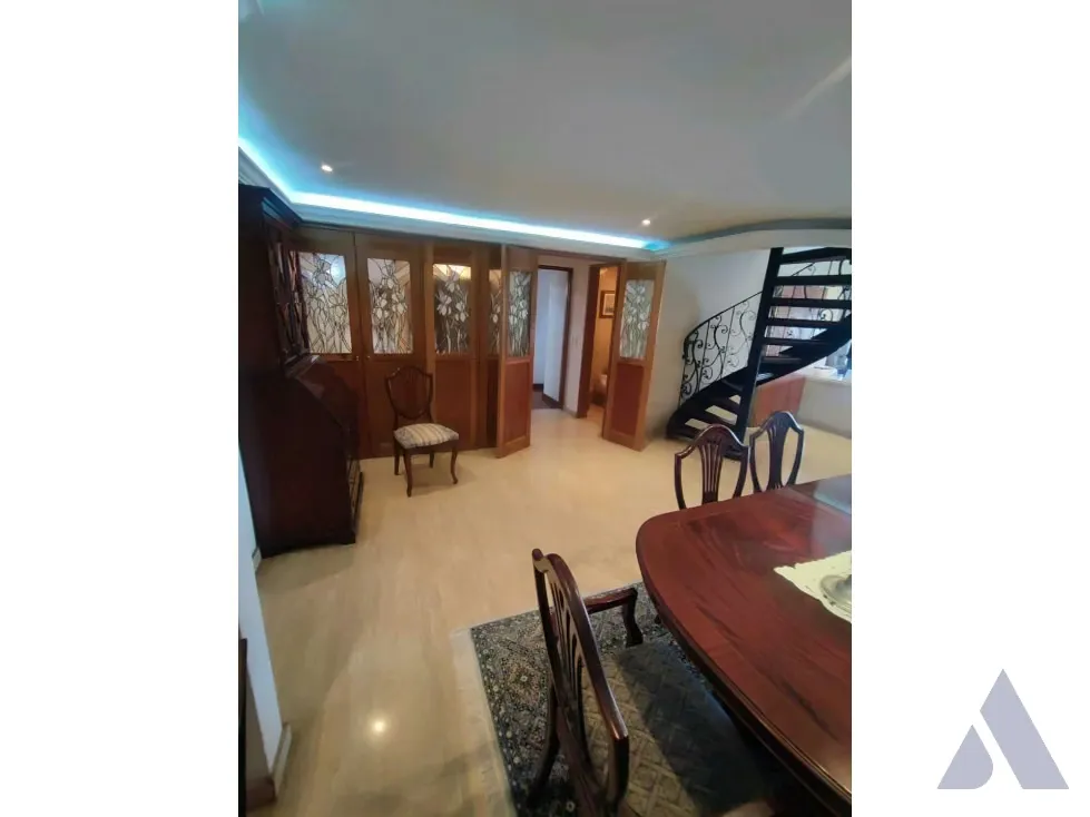 Se vende PH duplex 330m2 Los Palos Grandes 8382 - 11