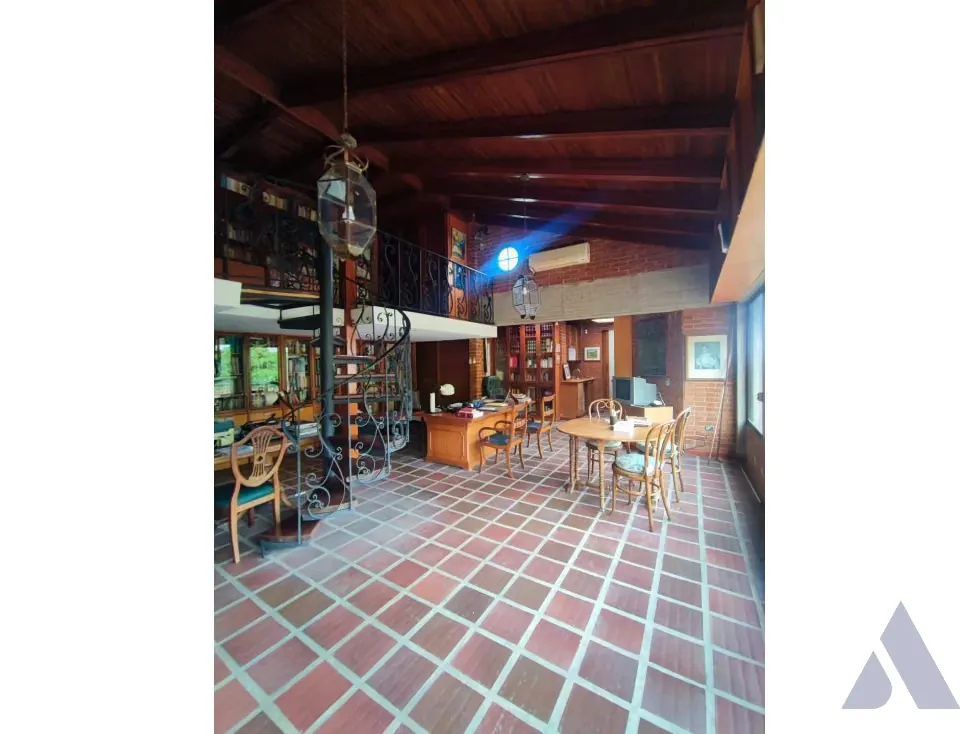 Se vende PH duplex 330m2 Los Palos Grandes 8382 - 17