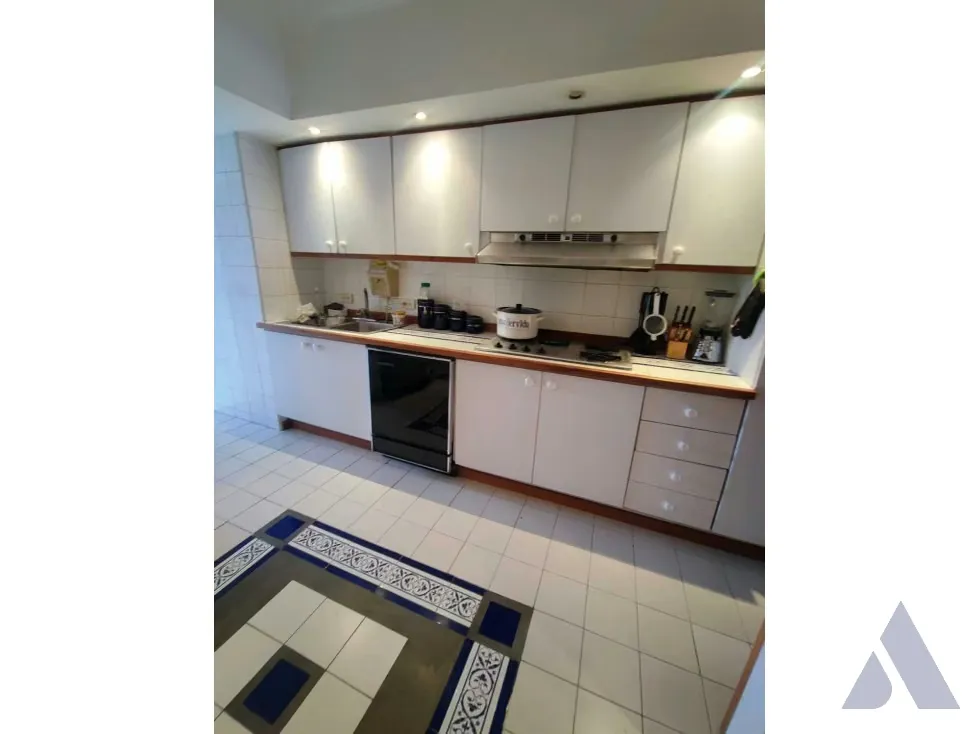 Se vende PH duplex 330m2 Los Palos Grandes 8382 - 8