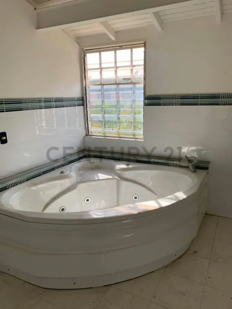 Venta de Hermoso Town House Triple en La Urbanización las Terrazas - 11