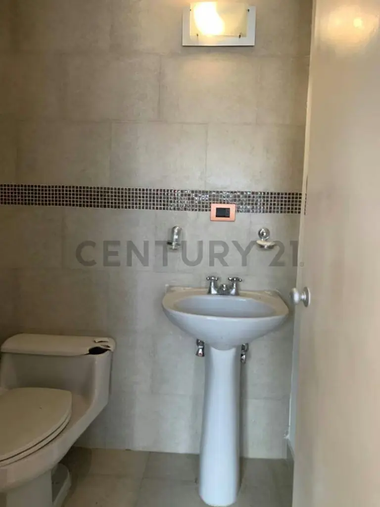 Venta de Hermoso Town House Triple en La Urbanización las Terrazas - 12