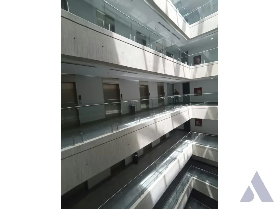 Vendo/alquilo oficina 147m2 Los Pomelos 0257 - 7