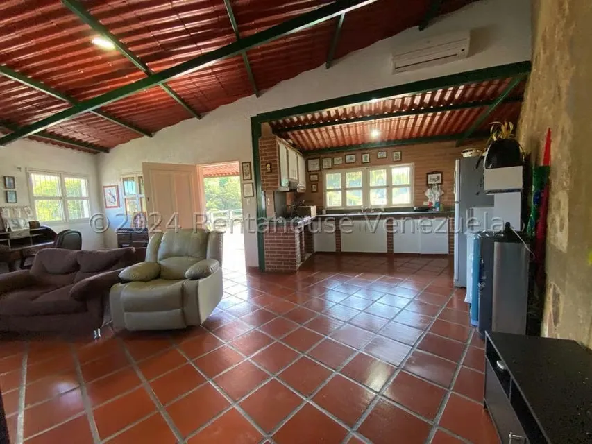 Terreno (Comercial) en Venta en Las Salias, Miranda - 48