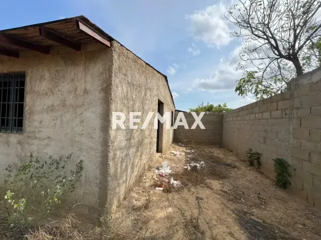 CASA EN VENTA - 3