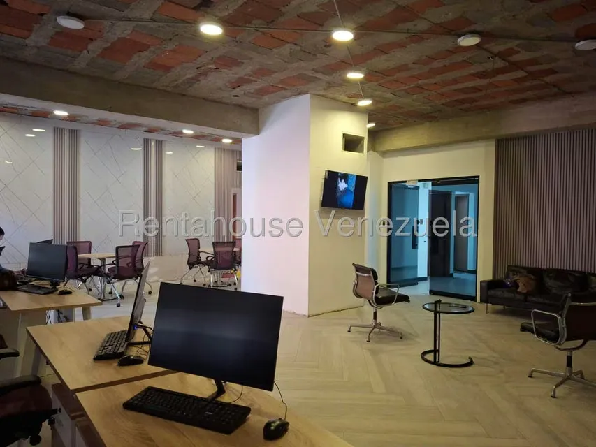 Oficina en Venta en El Rosal, Distrito Metropolitano - 16