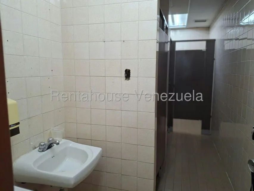 Oficina en Venta en El Rosal, Distrito Metropolitano - 23