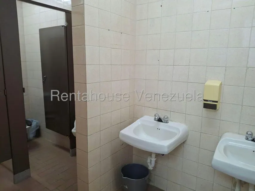 Oficina en Venta en El Rosal, Distrito Metropolitano - 24