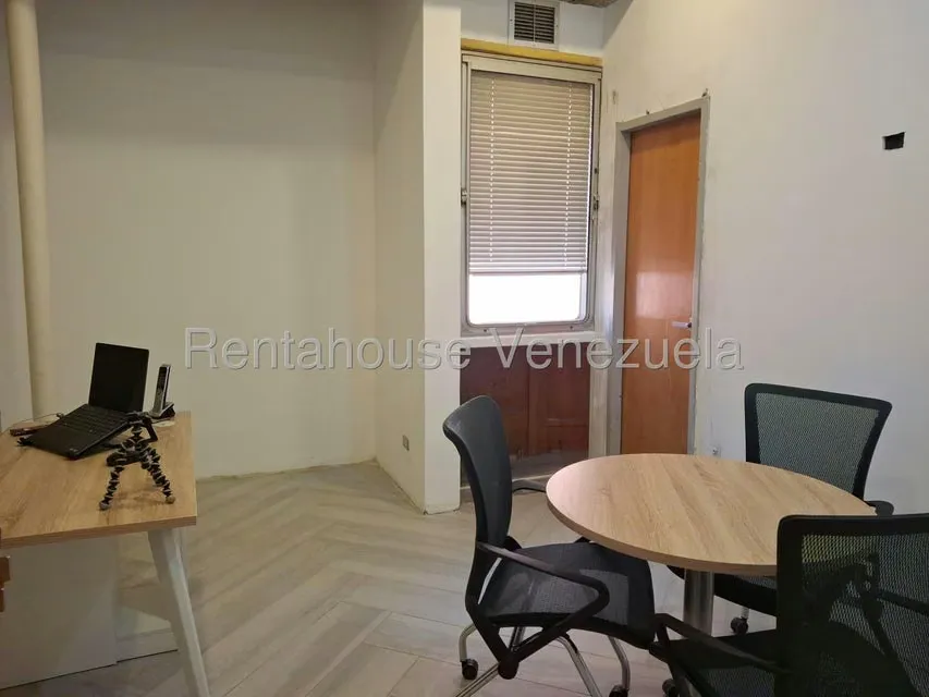 Oficina en Venta en El Rosal, Distrito Metropolitano - 8