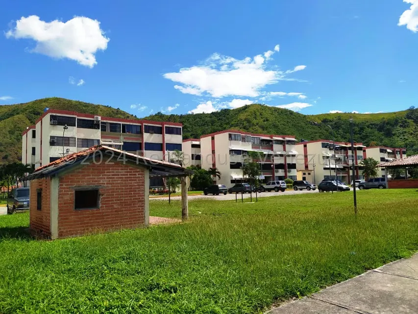 Apartamento (1 Nivel) en Alquiler en Campo Alegre, Aragua - 34