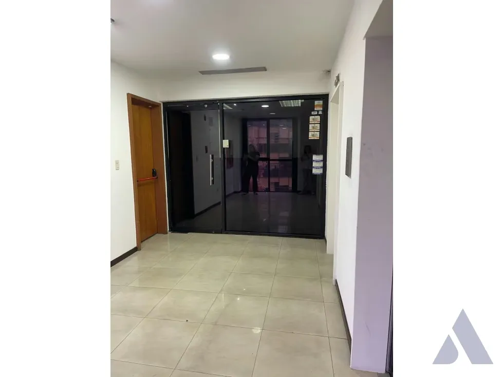 Se vende/alquila oficina 206m2 El Rosal 1398 - 3