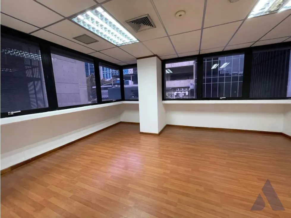 Se vende/alquila oficina 206m2 El Rosal 1398 - 7