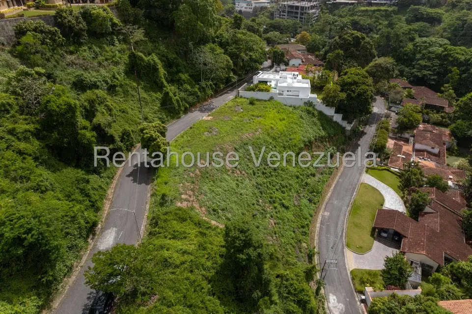 Terreno (Residencial) en Venta en Cerro Verde, Distrito Metropolitano - 4