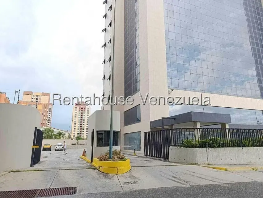 Local Comercial en Alquiler en Zona Este, Lara - 18