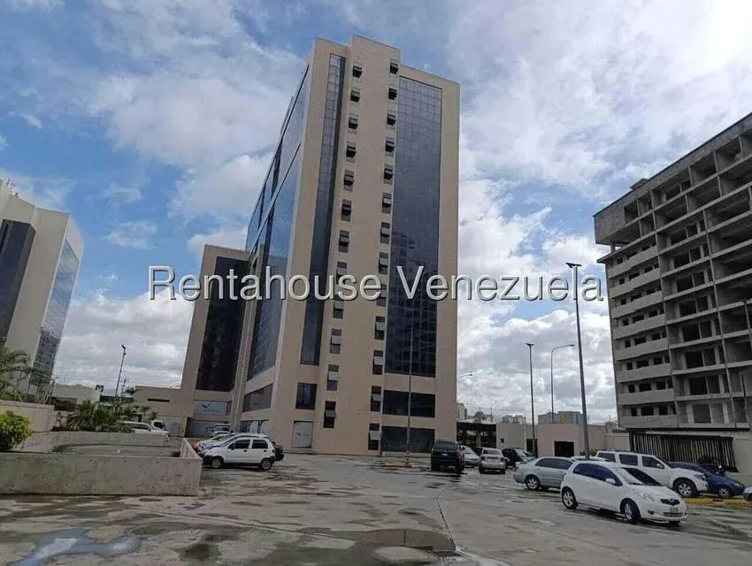 Local Comercial en Alquiler en Zona Este, Lara - 8