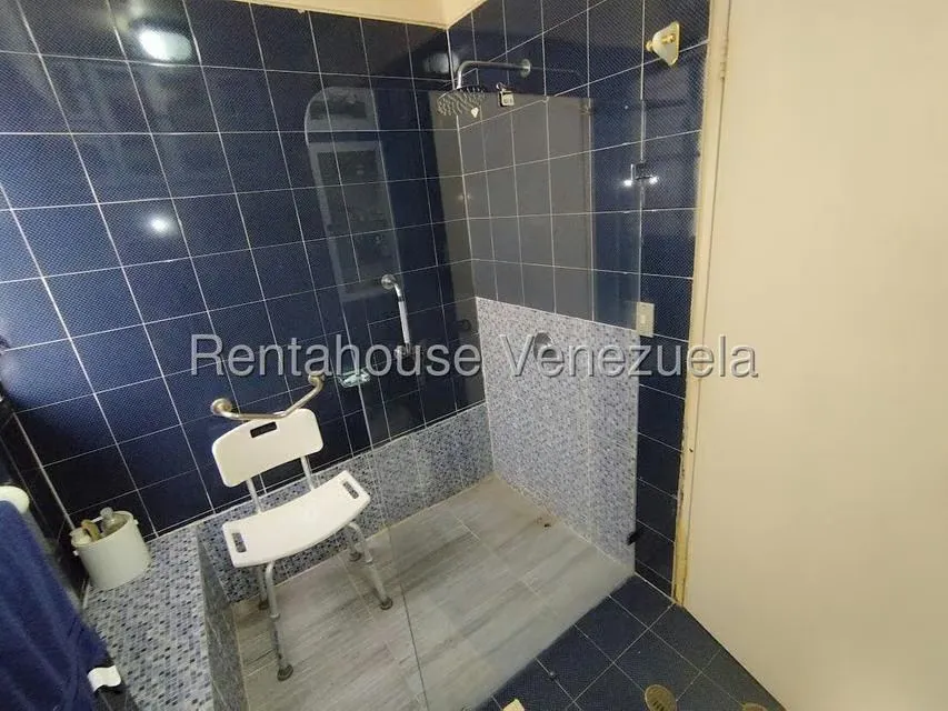 Apartamento (1 Nivel) en Venta en La Florida, Distrito Metropolitano - 16