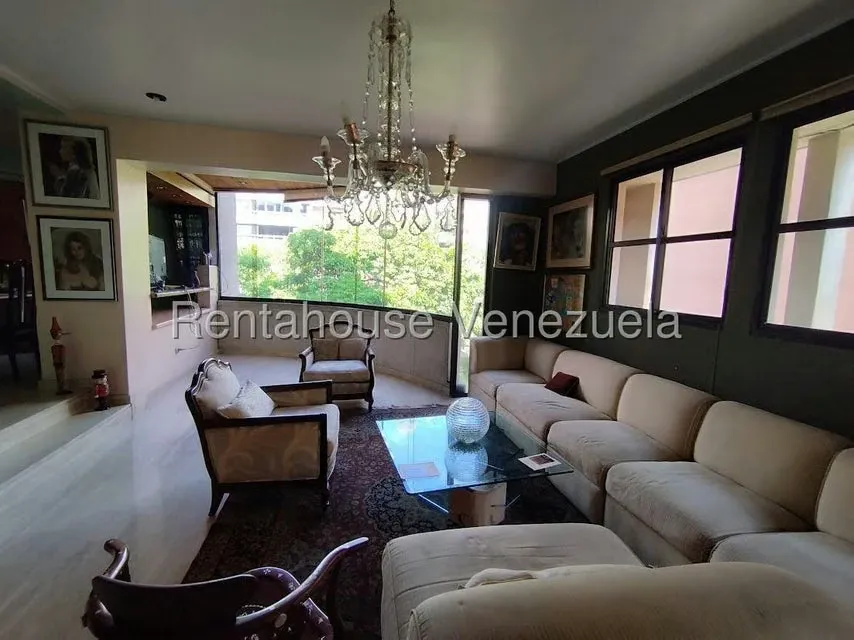 Apartamento (1 Nivel) en Venta en La Florida, Distrito Metropolitano - 3