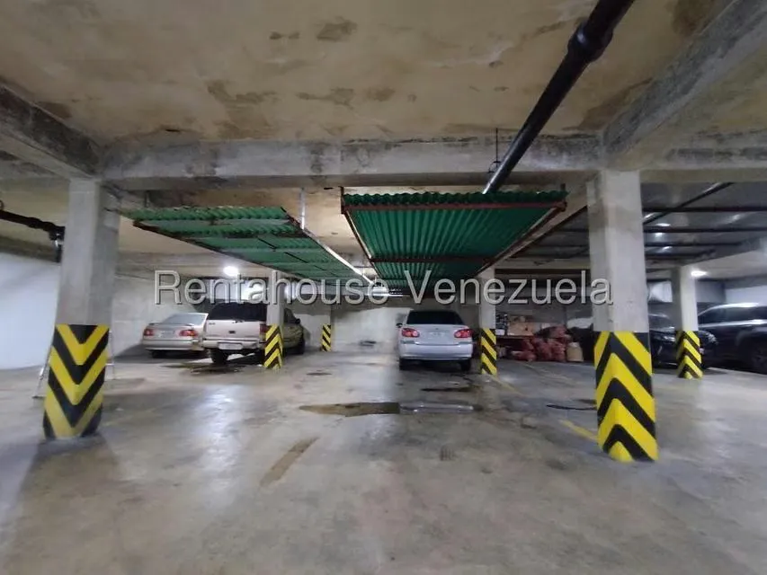 Apartamento (1 Nivel) en Venta en La Florida, Distrito Metropolitano - 26