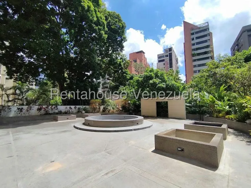 Apartamento (1 Nivel) en Venta en La Florida, Distrito Metropolitano - 28