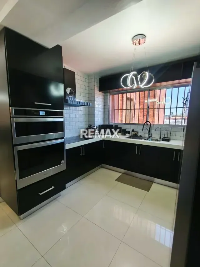 APARTAMENTO AMOBLADO Y ACTUALIZADO EN AV DELICIAS - 8