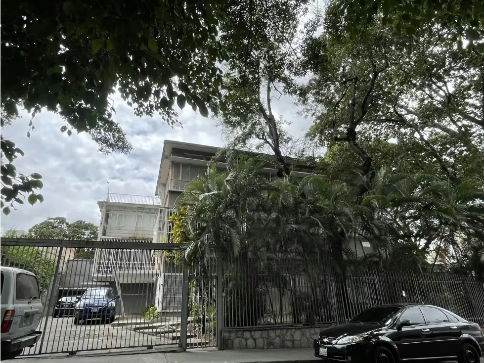 Edificio en venta en Urb. El Bosque - 3