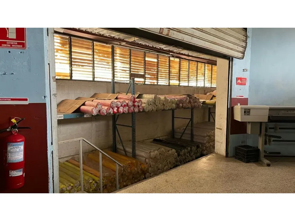 Galpon Industrial Comercial en Guaicay. Baruta - Caracas - 11