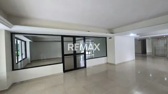 Venta de Apartamento Res. Araks Los Mangos - 4
