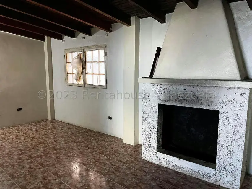 Casa (Duplex) en Venta en El Junquito, Distrito Metropolitano - 35