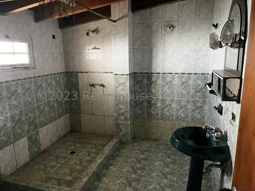 Casa (Duplex) en Venta en El Junquito, Distrito Metropolitano - 40