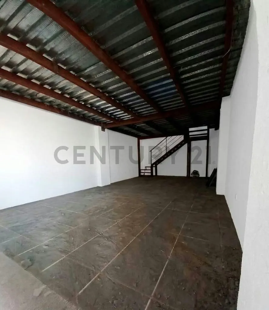LOCAL COMERCIAL EN VENTA PASEO LOS PINOS CENTRO COMERCIAL - 3