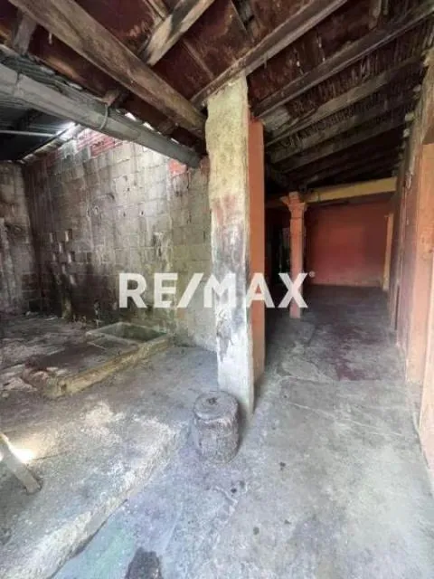 TERRENO EN VENTA AV BERMUDEZ - 2