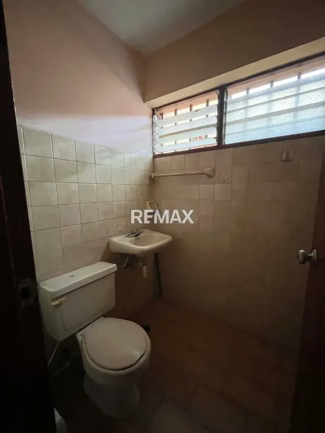 AMPLIO LOCAL COMERCIAL - 4