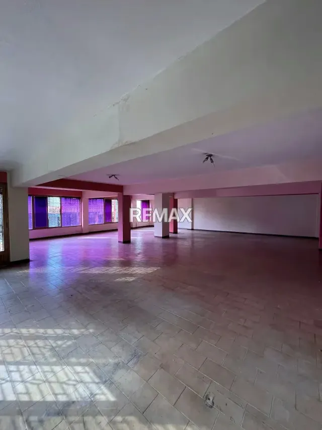 AMPLIO LOCAL COMERCIAL - 7