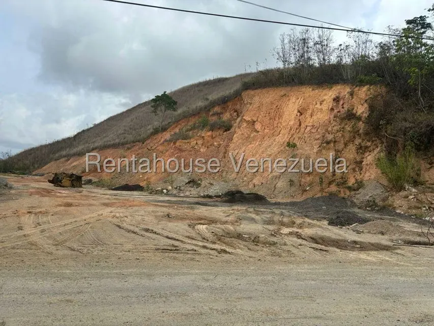 Terreno (Comercial) en Venta en Mariche, Distrito Metropolitano - 3