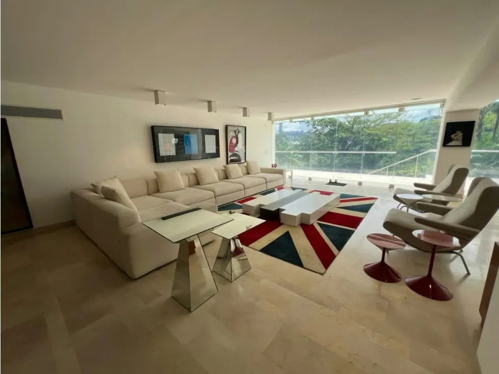 Se alquila apartamento PB 488m2 + 350m2 jardin 3p Chulavista 5612