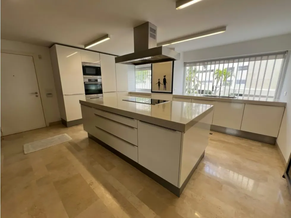 Se alquila apartamento PB 488m2 + 350m2 jardin 3p Chulavista 5612 - 12