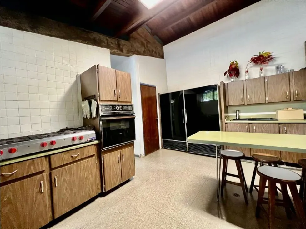 Se vende casa 1000m2 5h+s+2anexo/9b/10p Los Campitos - 19