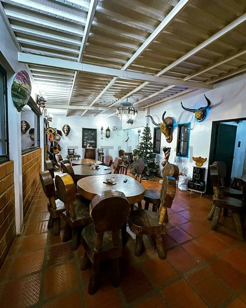 casa y restaurant en venta